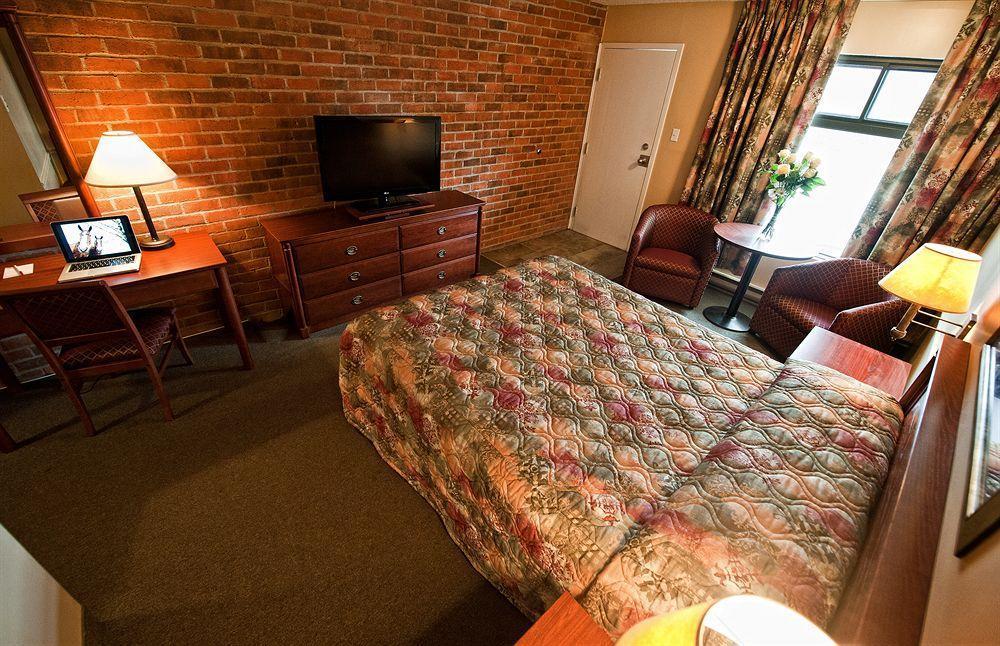 Motel Adam Гатино Екстериор снимка