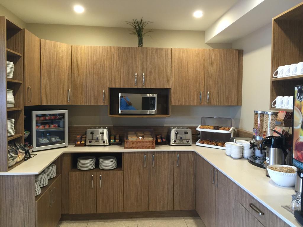 Motel Adam Гатино Екстериор снимка